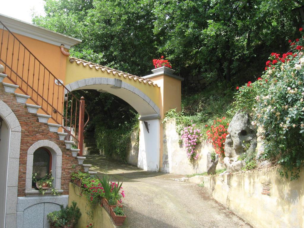 Bed and Breakfast Le Roverelle Ilbono Pokoj fotografie